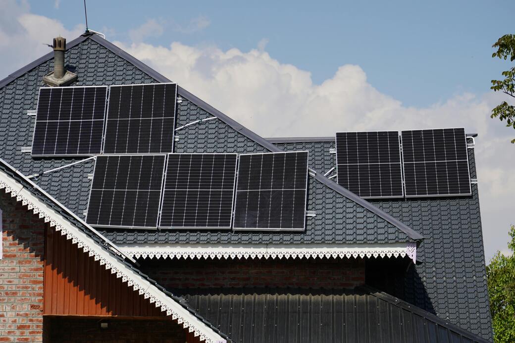 Determining the Ideal Solar System Size for Your Woodside Home